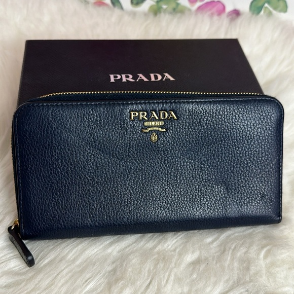 💯Authentic Prada Black Leather Wallet🍀 - Picture 14 of 14